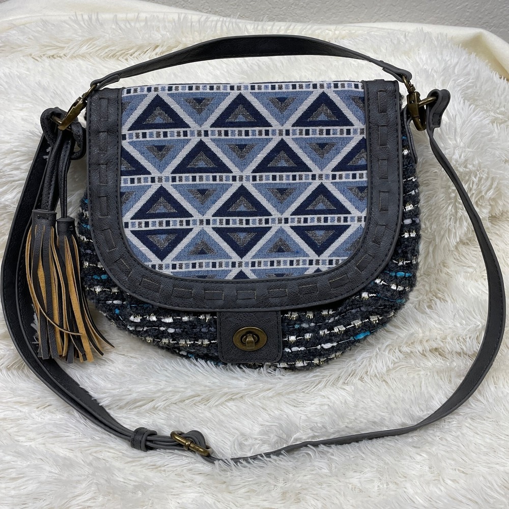 Izzy By Isabella Fiore Handbag Purse‎ Knit Tweed Geometric Southwestern Tassels